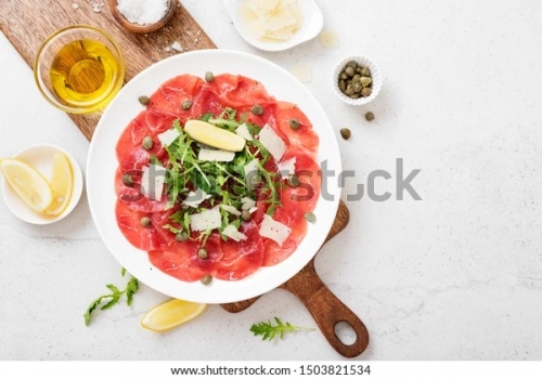 PLATEAUX REPAS RENTREE (uniquement froid) dans des supports bois naturel
